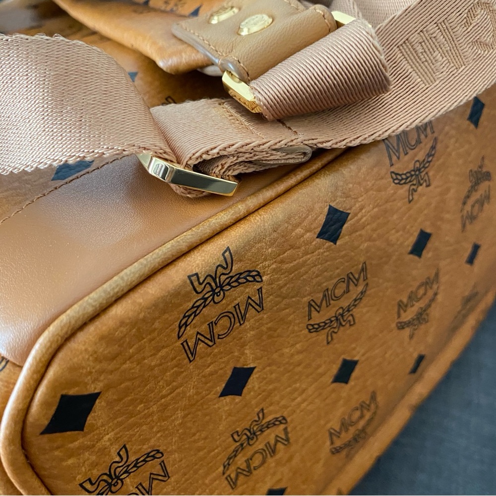 MCM large studded backpack classic style - Picture 11 of 11